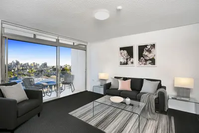 Image de Haris - Appartement moderne de deux chambres avec une vue imprenable