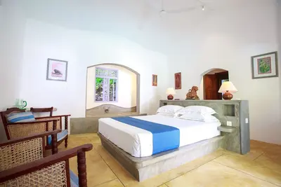 Image de Superbe villa dans une île privée avec piscine à débordement extérieure