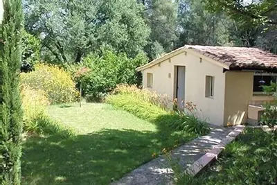 Image de Petit bastidon avec piscine proche d'Aix en Provence