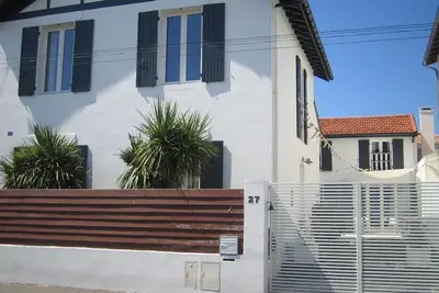 Image de Maison près golf du phare  et mer avec jardin et grande terrasse patio