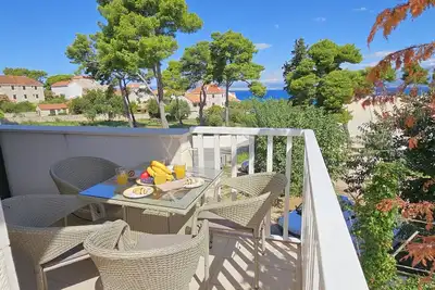 Image de Appartement moderne de 2 chambres, climatisé, pour 6 pers, à 50m de la plage