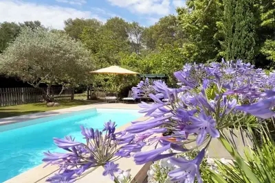 Image de Belle Maison, Calme et Tranquillité, avec piscine. Proche d'Aix en Provence. . .