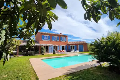 Image de Villa vue mer 8 personnes sur les hauteurs avec piscine chauffée