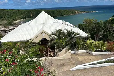 Image de Zingiber, une belle maison tropicale parfaite pour votre aventure grenadienne.