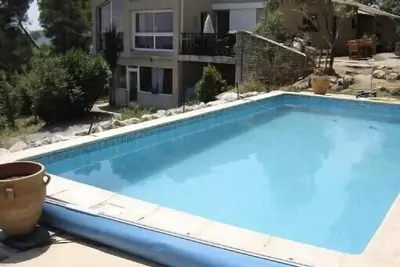 Image de Particulier Grand T2 Proximité Manosque Golf 18 Trous classé 4 logis de f