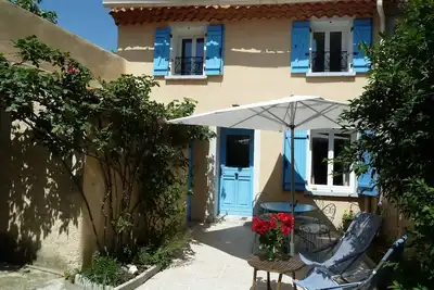 Image de Gite de charme rénové avec goût au coeur du Vaucluse