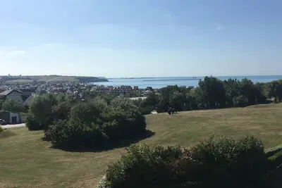 Image de Maison avec jardin clos et terrasse, magnifique vue mer