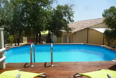 Image de Maison avec jardin et piscine à Combas