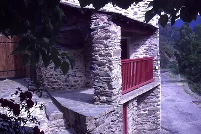 Image de Maison de campagne rural; superbe vue et promenades; moderne, logement attenant!