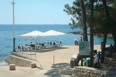 Image de Récemment rénové et meublé 4 étoiles, à proximité de la plage et du centre