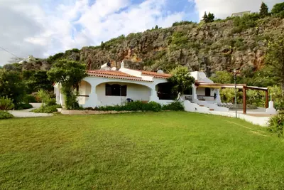 Belle villa de 10 personnes avec piscine sur un des plus beaux endroits à Albufeira