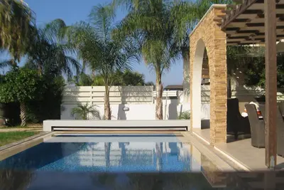 Image de Villa de luxe sur le front de mer Ionion
