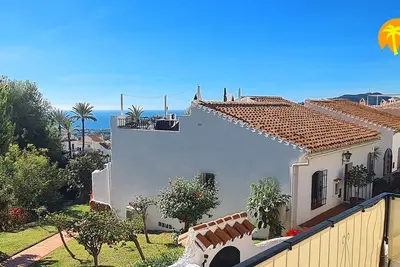 Image de Pino de Capistrano: Large apartment - sea view, south-facing terrace, pool, wifi