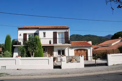 Image de Appartement bien aménagé au rez-de-chaussée dans une villa individuelle, pour 2/4 personnes, Cl. 3⭐️⭐️⭐️