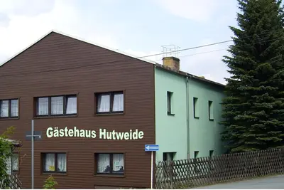 Image de Appartement calme et spacieux avec une terrasse ensoleillée