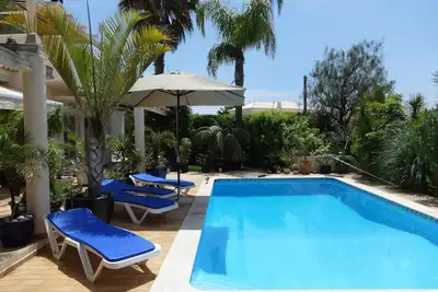 Image de Villa with pool in an exotic garden, just a few minutes' drive to the beach