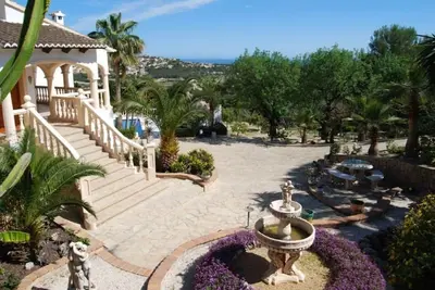Image de Luksus villa med private pool, 3 km fra stranden