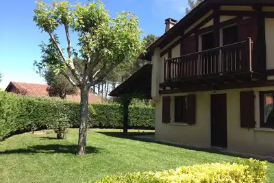 Image de Vieux Boucau: Maison sous les pins, à proximité de la mer, dans lotissement calme à 2 pas du village