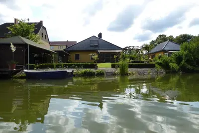Image de - Nouveau - Maison de vacances avec accès direct au lac