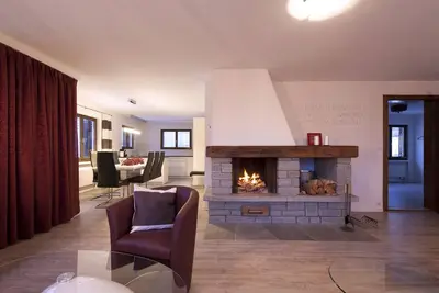 Image de Appartement luxueux dans une position panoramique ensoleillée. Le meilleur équipement, 5 étoiles.