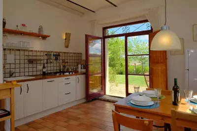 Image de Casa Montale, 4/5 Cantina, maison de campagne typique, gr. Piscine, isolé, vue panoramique