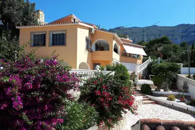 Image de La Casa - Villa avec vue sur la mer et le château