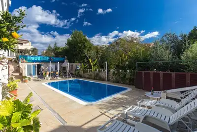 Image de Appartement Moderne Koralj °1 Avec Piscine Chauffée