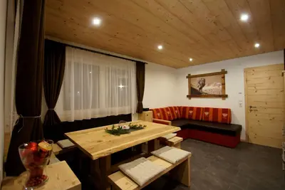 Image de appartement moderne dans les montagnes, confortable et familier près de Hochfügen