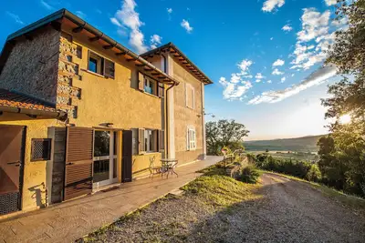 Image de Appartement neuf pour 4 personnes au coeur de la Toscane \"L Olivo\"