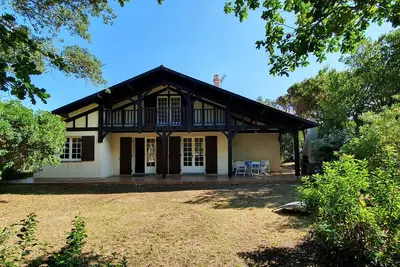 Image de Villa de 140m² de style Landaise - 300m de la plage - endroit calme