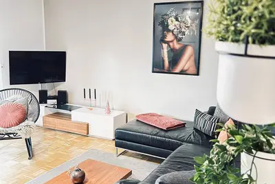 Découvrez le Limbourg de près! 90m2, parking, jardin