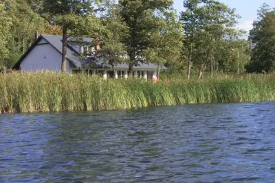 Image de Maison au bord du lac et proche du centre: détente au bord du lac et animations en ville