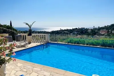 Image de Villa pour 8 personnes, Les Issambres, piscine, vue sur mer