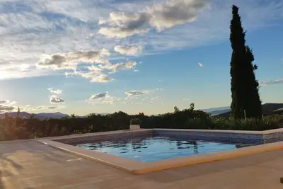 Image de Villa élégante ***** avec piscine chauffée et vue sur la mer, WiFi gratuit