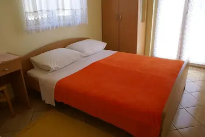 Image de Hébergement pour 4-5 personnes - climatisation, Tv satellite et. Internet