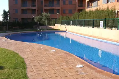 Image de Appartement à 200m de la mer avec piscine, idéal pour les amateurs de détente et de sport