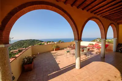 Image de Maison de campagne Gabbiola / 180 ° vue mer / coucher de soleil / appartement 70 m2