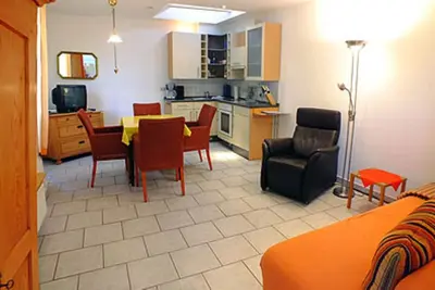 Image de Holiday and conference house Mutabor, dans la localité, au calme, proche de la plage, des magasins, restaurant