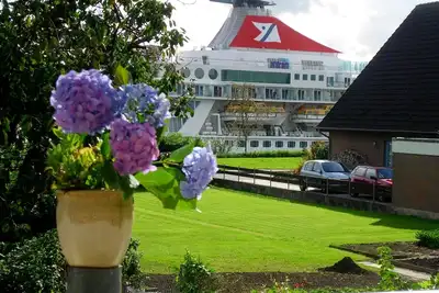 Image de Canal de Kiel; toute la maison; u propre. confortable; endroit calme, propre jardin