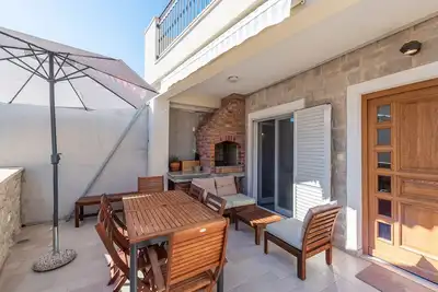 Image de La maison est parfaite pour des vacances loin de la foule et du bruit de la ville