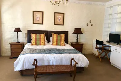 Morningside Mansion: Suite exécutive pour 1 ou 2 personnes, seulement R 1 250 par nuit