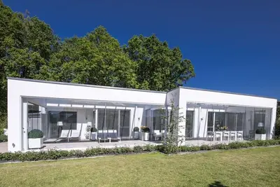 Image de Détente vivant en milieu de qualité situé directement de la forêt