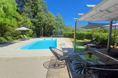 Image de Studio tout confort 3* jardin, piscine, . . . - Loc : nuit/semaine/mois (sur devis)