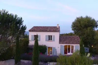 Image de location villa Pont-Royal 8 personnes directement sur le golf de pont royal