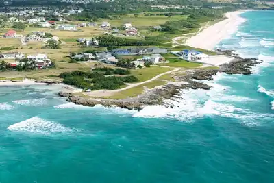 Image de Seascape Beach House Cottage de vacances tropicales, Surfers Point, Barbados