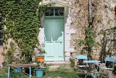 Image de Appartement de charme en campagne Provençale