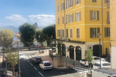 Appartement moderne, centre ville, 4 couchages