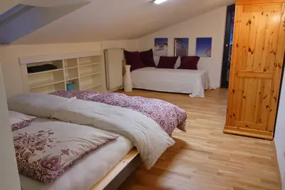 Image de Bacon Maison - appartement étage spacieux pour 3 personnes avec vue sur la montagne