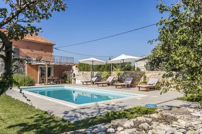 Image de Villa ****, barbecue, wifi gratuit, adapté aux familles