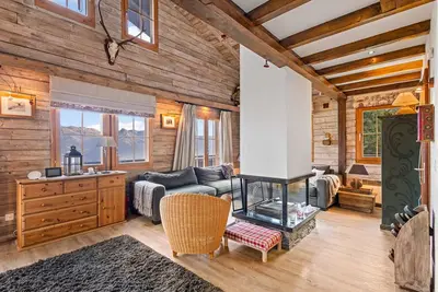 Image de Chalet accueillant avec de superbes vues sur la vallée du Rhône